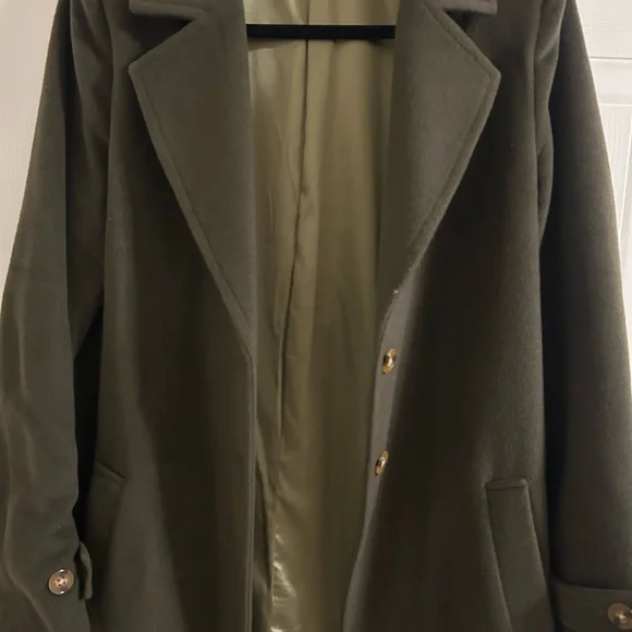 Backyard Roses Kennedy Coat - Picture 5 of 7